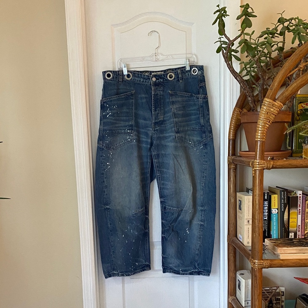 Free People Distressed Barrel Jeans - Picture 1 of 3
